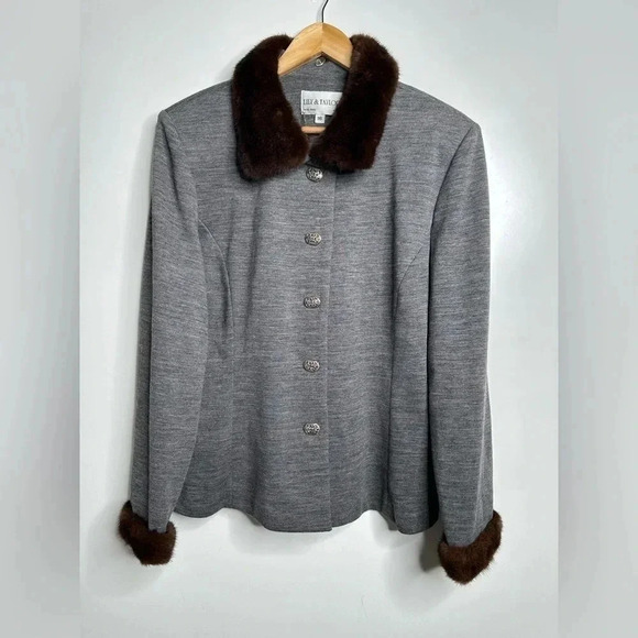 Lily & Taylor Gray Fur Collar Button Up Blazer Coat Size 16 - Picture 1 of 11